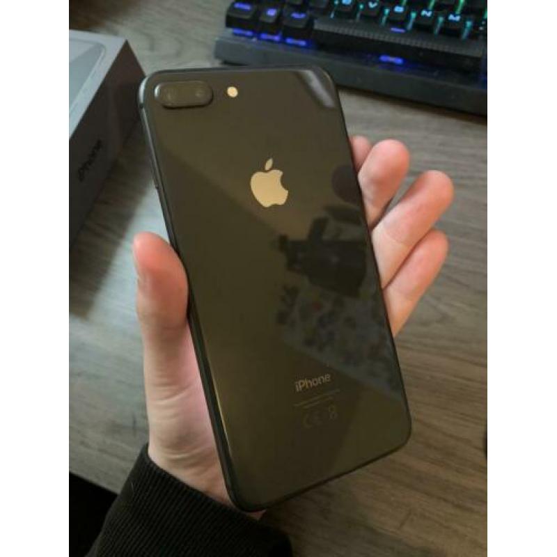 Iphone 8 plus - 64gb - zwart