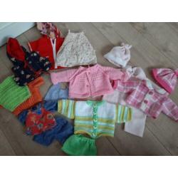 Poppen kleertjes maat vd babyborn.
