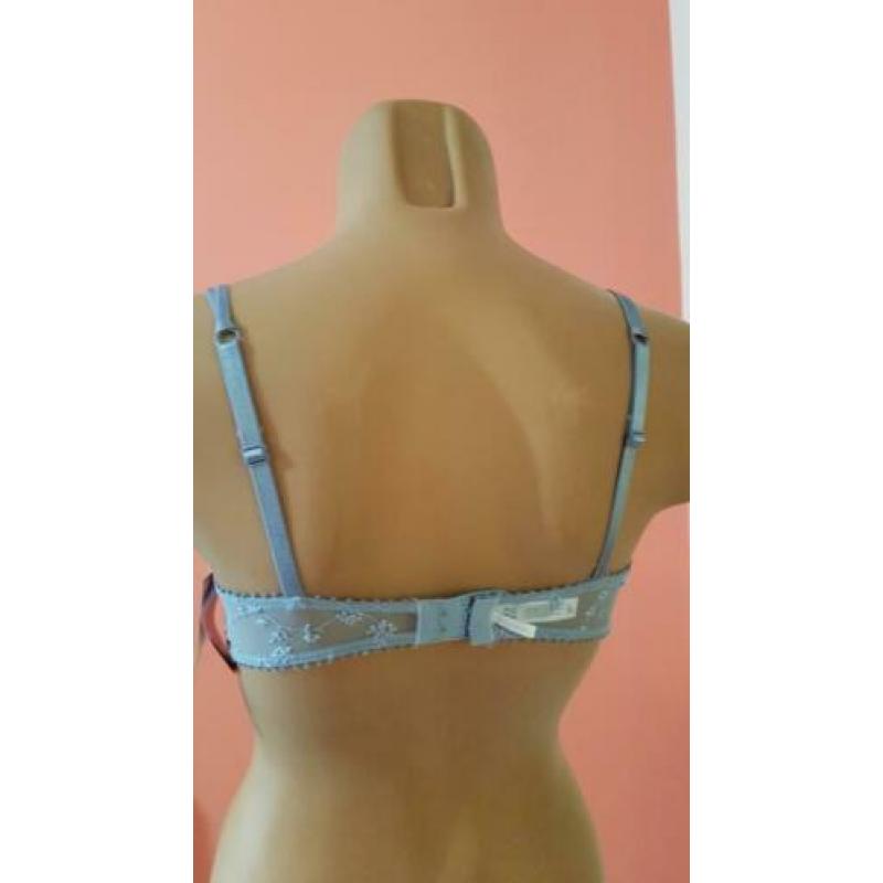 New Passionata bra 80B