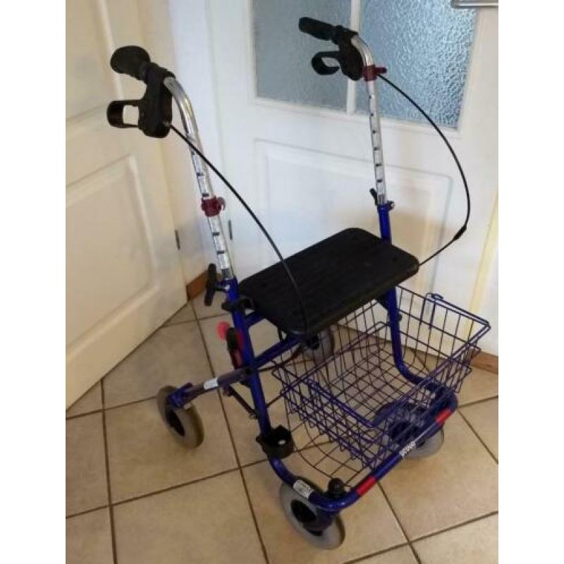 Degelijke rollator IN ZEER GOEDE STAAT!!