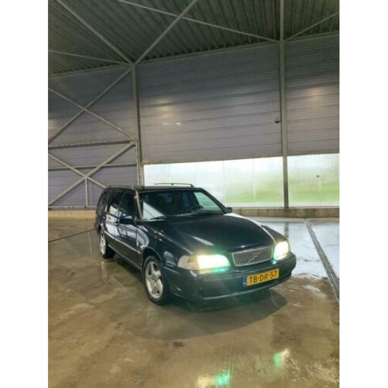 Volvo V70 2.5 1998 Blauw nette auto