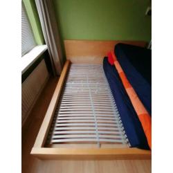 Malm bedframe 2 persoons 180x200