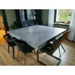 NU OPHALEN tafel betonlook NIEUW matrix poot vergader tafel