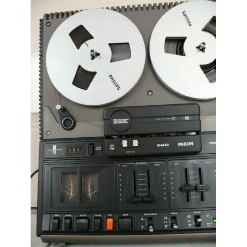 Philips N4420 met ingeb. luidsprekers, technisch 100%
