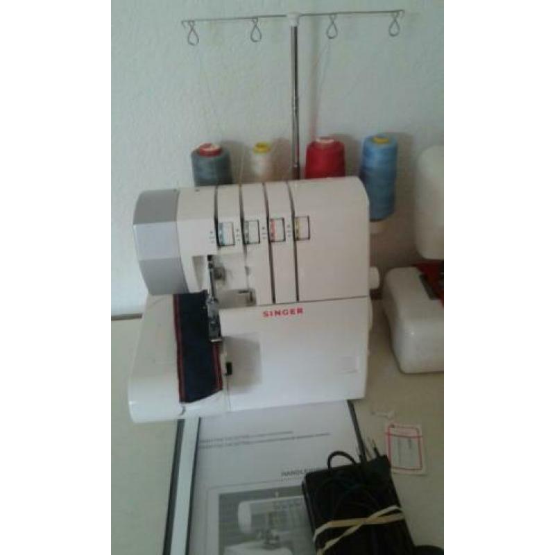 Janome naaimachine + Singer lockmachine