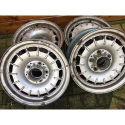 Barock / kroonkurk velgen + banden 14 inch