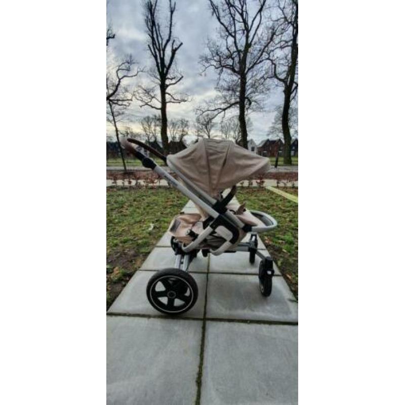 Maxi-cosi nova 4 wieg + wandelwagen + autostoel nomad sand