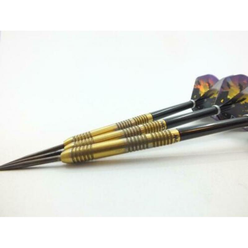 Darts Mckicks Golden 23 gram 90% tungsten