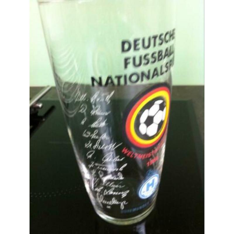 1 glas voetbal Duitsland 1966 Te gekke verzameling glazen
