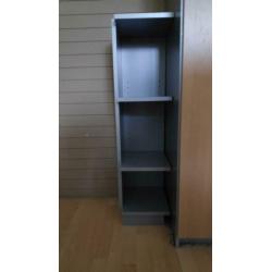 3 delig donkergrijze schappen kast