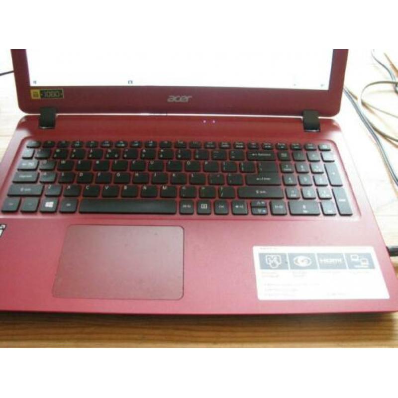 Acer Aspire rood es15 (es1-523-29za)