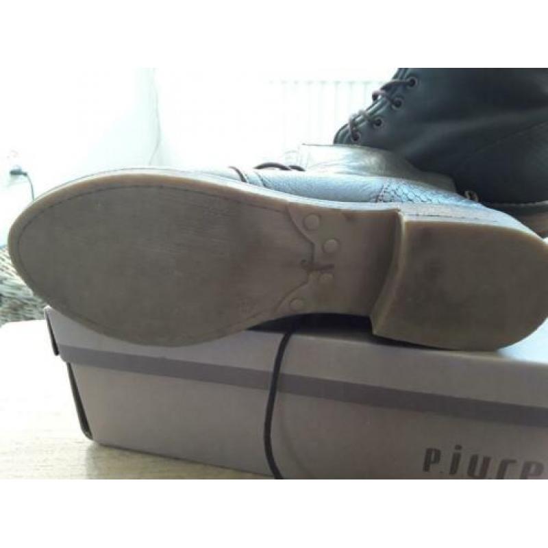 Damesschoenen maat 39 piure. Nieuw in doos.