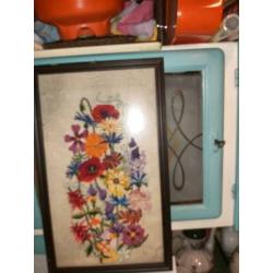 Vintage brocant bloemen borduur in lijst