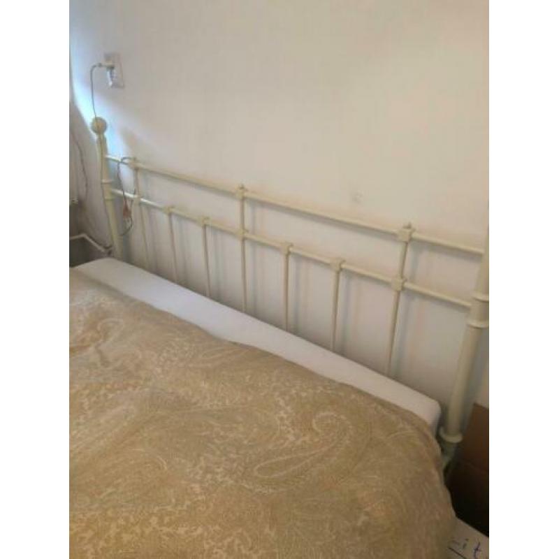 Spijlen bed 140 x 200 incl lattenbodem