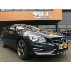 Volvo S60 1.6 D2 Momentum Navi Leder 18" (bj 2014)