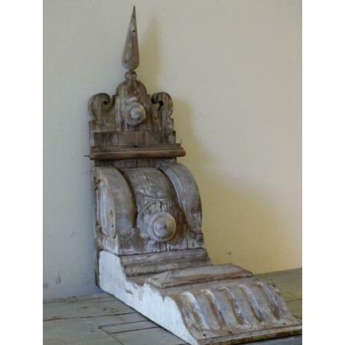 18e eeuws houten ornament