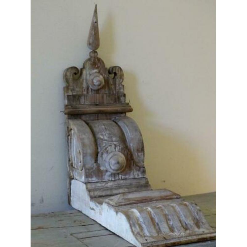 18e eeuws houten ornament