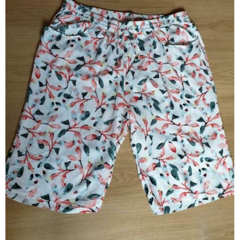 Ulla Popken korte broek met print linnen - viscose mt 50-52