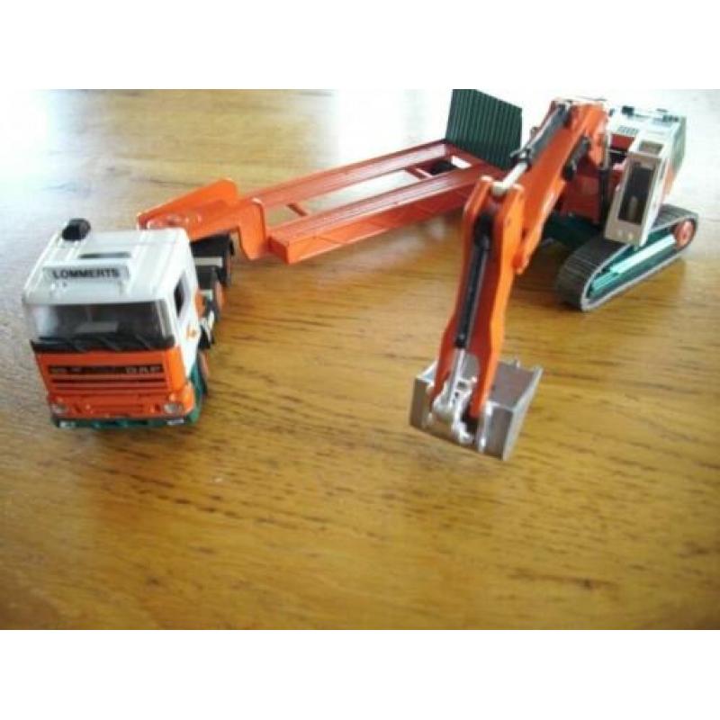 Lommerts -Delfzijl Tekno 95 DAF met dieplader Siku kraan .