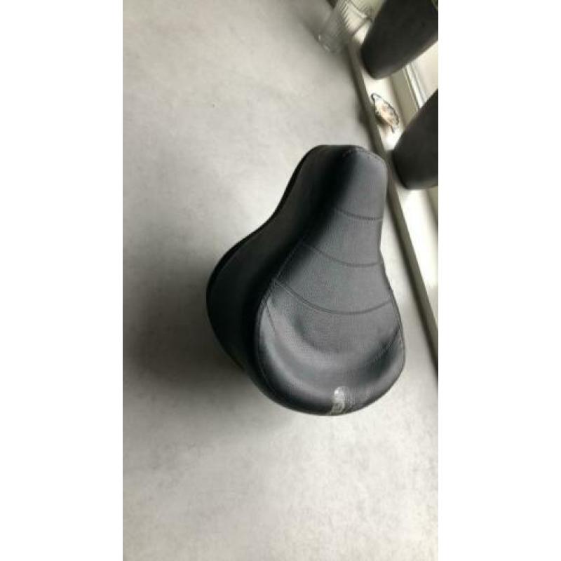 Bromfiets zadel gebruikt te koop