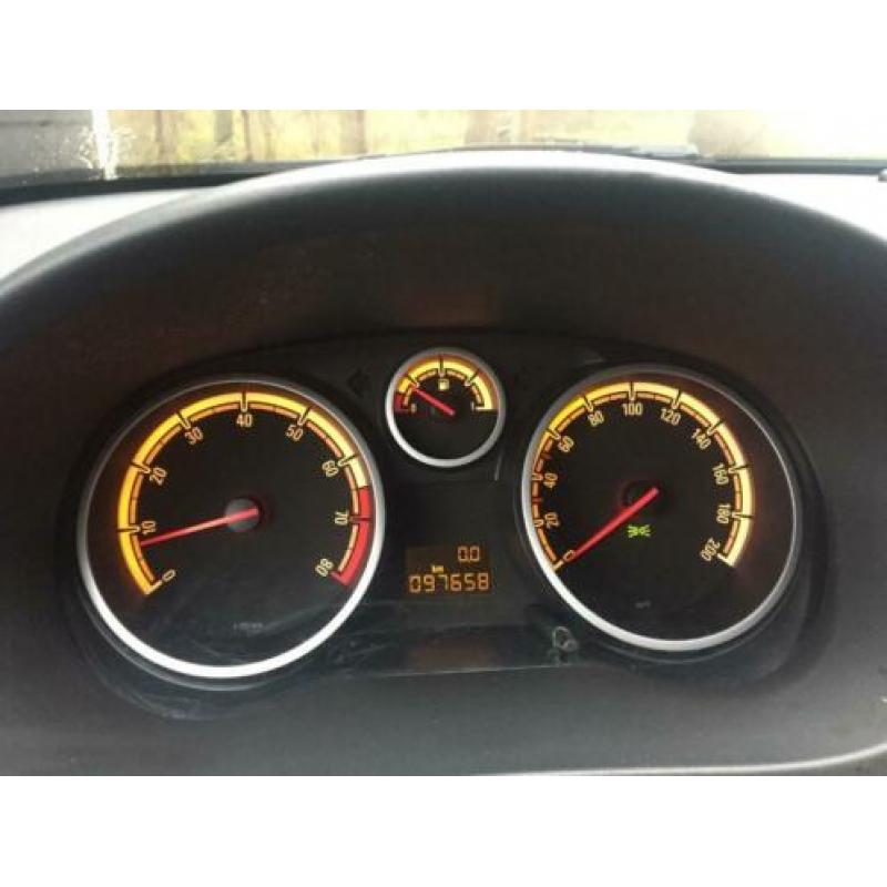 Opel Corsa 1.2 16V LPG 3D 2012 Grijs