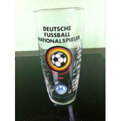 1 glas voetbal Duitsland 1966 Te gekke verzameling glazen