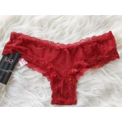 Rode sexy kanten slip van Hunkemoller maat XS