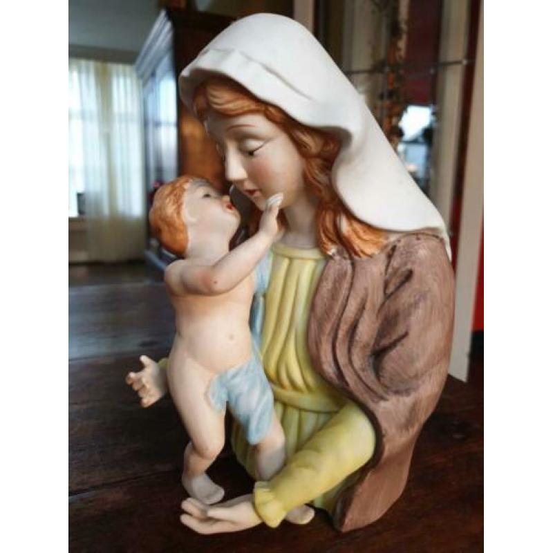 Borstbeeld Maria met kindje