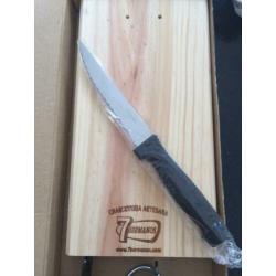 Originele blank houten tapas plank met scherp mes nieuw