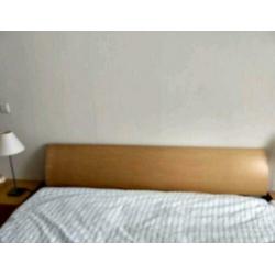 Bed en garderobekast van Hulsta