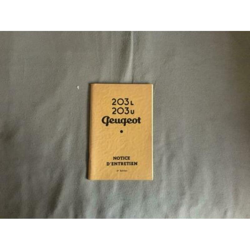 Peugeot 203, Boeken en tijdschriften.