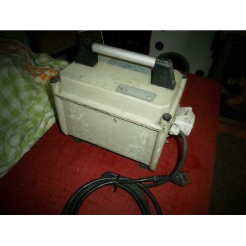Te koop: Netscheidingstrafo 2200 VA