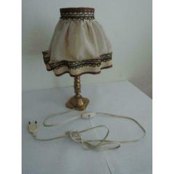 Vintage koperen tafellampje met stoffen kap