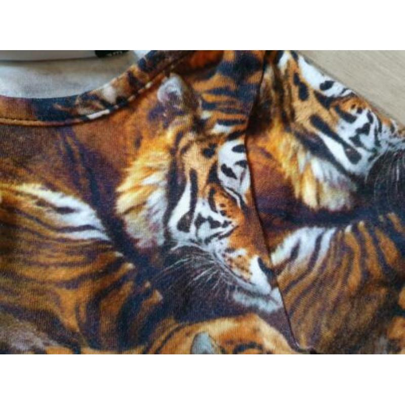 Molo longsleeve met tijgers maat 62