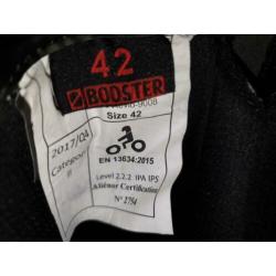 NIEUWE Booster Reivo mt 42 van € 109,95 voor € 79,95