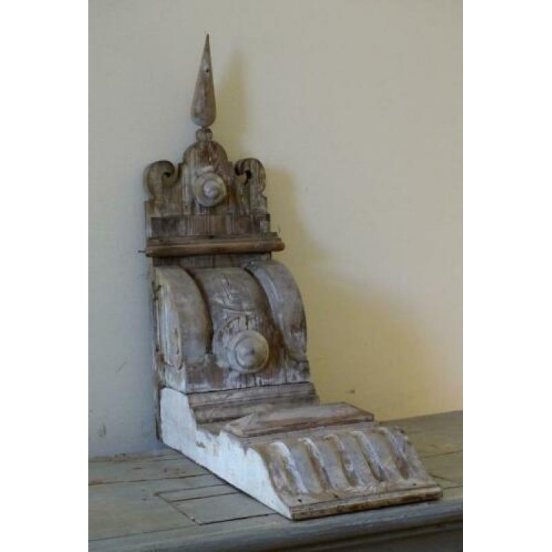 18e eeuws houten ornament
