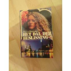 Te koop aangeboden: Diverse Boeken