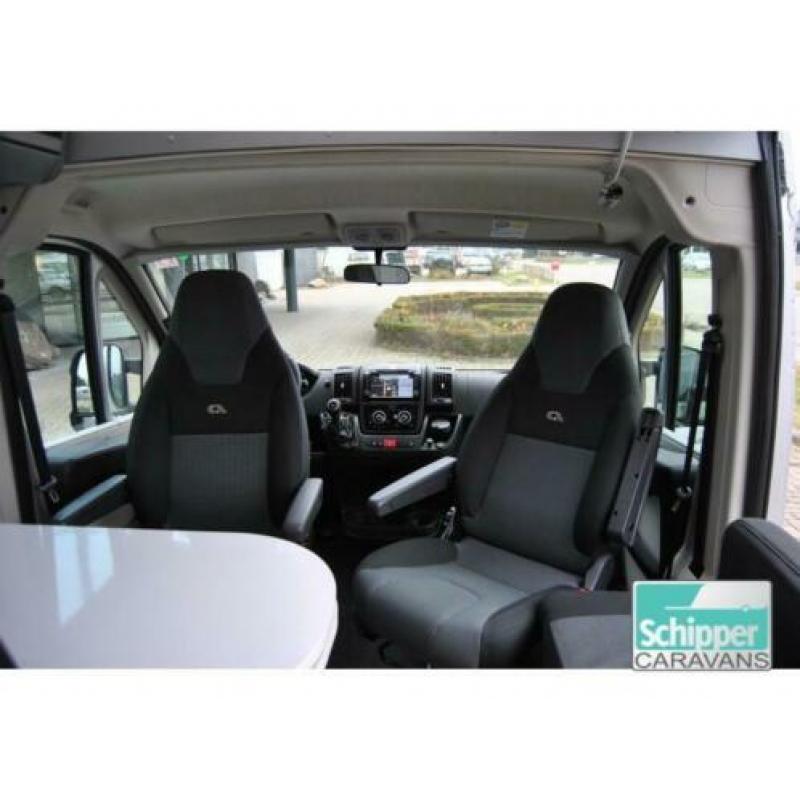 Adria Twin Titanium 640 SHX - Koopzondag 22 maart van 11:00