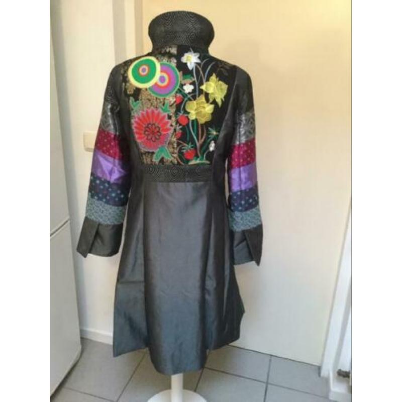 Prachtige Desigual jas maat 38