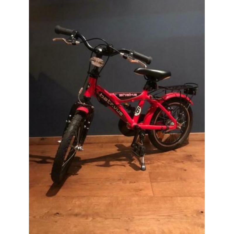 Rode Batavus kinderfiets 16 inch