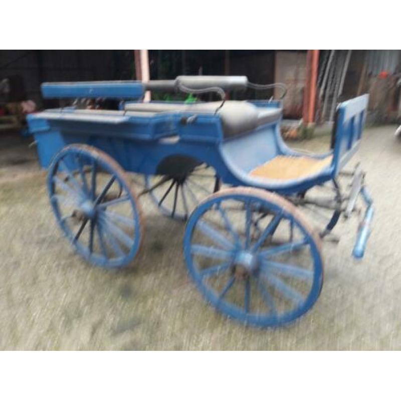 Antieke rijtuig in perfecte staat uit 1890