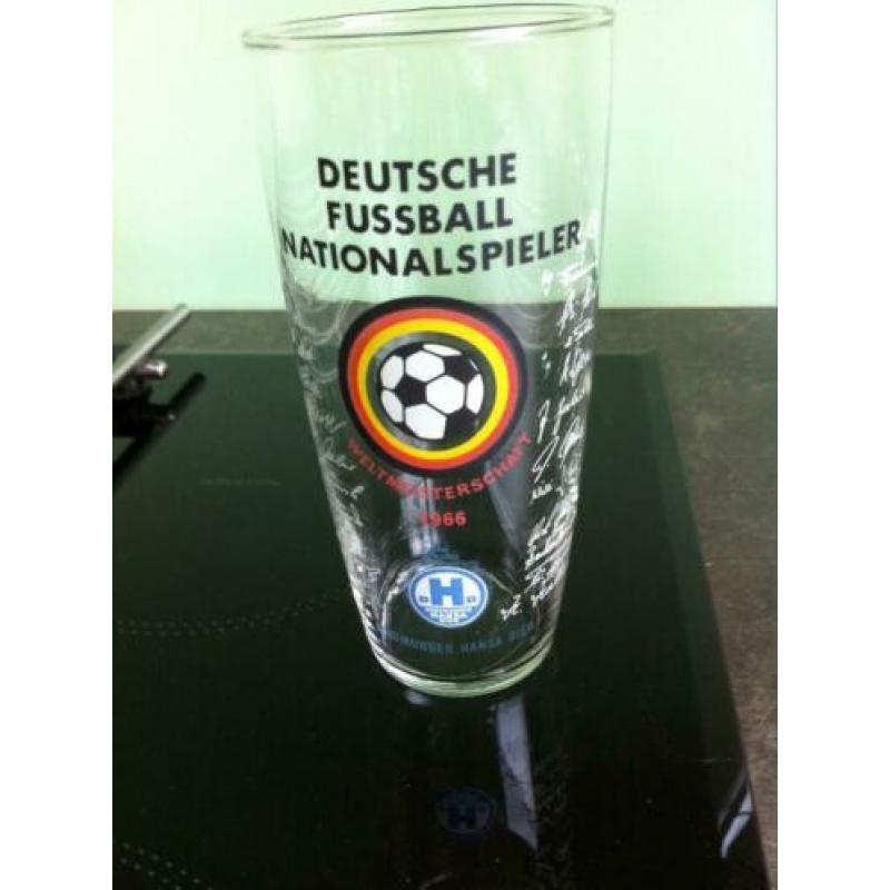 1 glas voetbal Duitsland 1966 Te gekke verzameling glazen