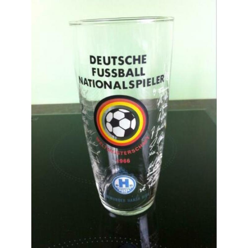 1 glas voetbal Duitsland 1966 Te gekke verzameling glazen