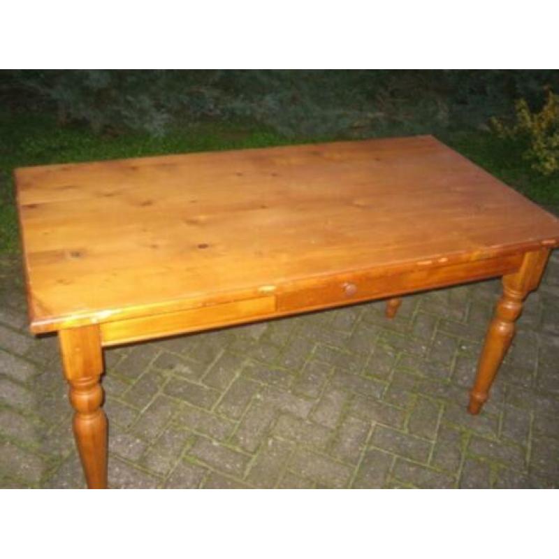 eettafel, massief grenen eettafel, tafel met gedraaide poten