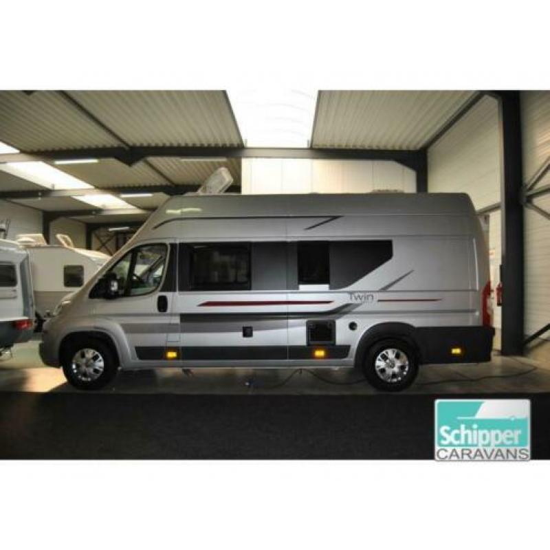 Adria Twin Titanium 640 SHX - Koopzondag 22 maart van 11:00