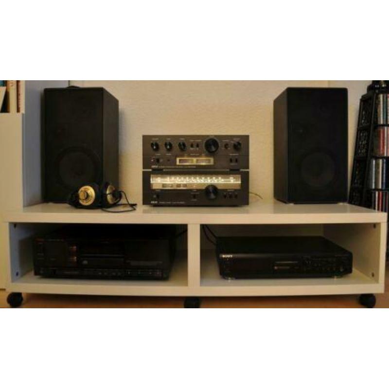 Akai versterker AM-2350 en Tuner AT-2250