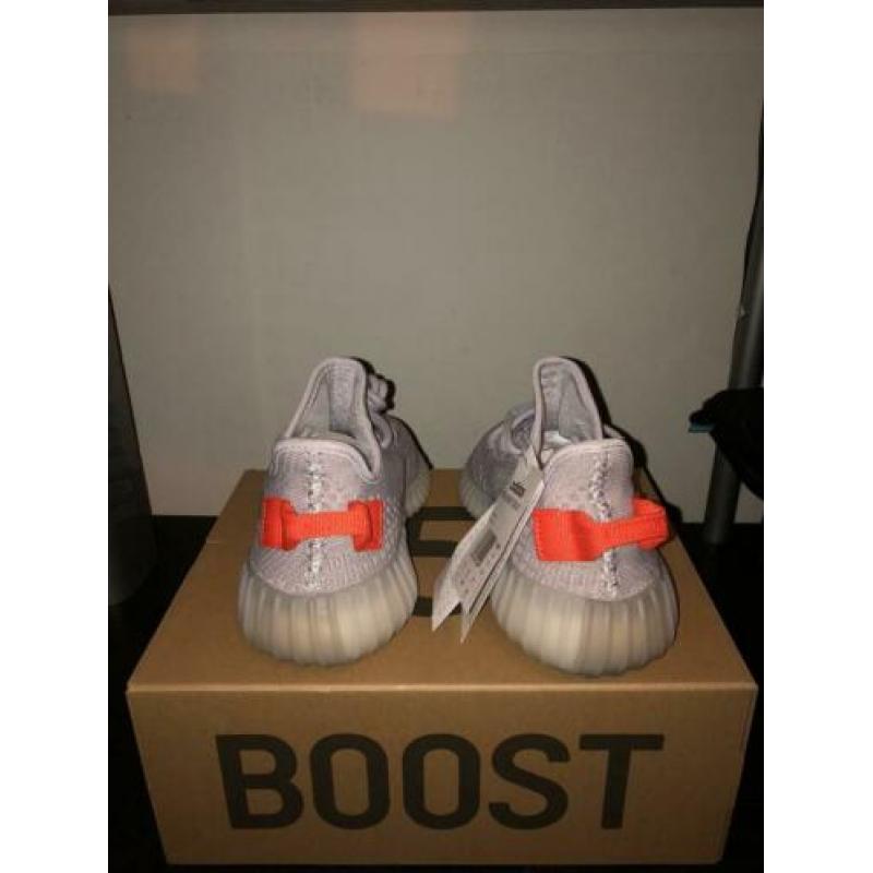 Adidas Yeezy Boost 350 v2 “Tail Light” 36EU