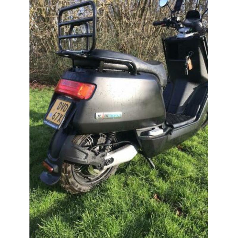 Elektrische Niu N1S Scooter Mat Zwart