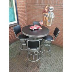 Amerikaanse fifties sixties barkrukken + bel air bartafel