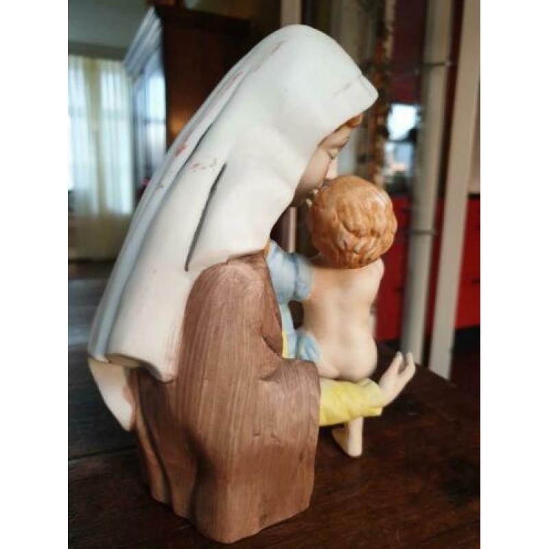 Borstbeeld Maria met kindje